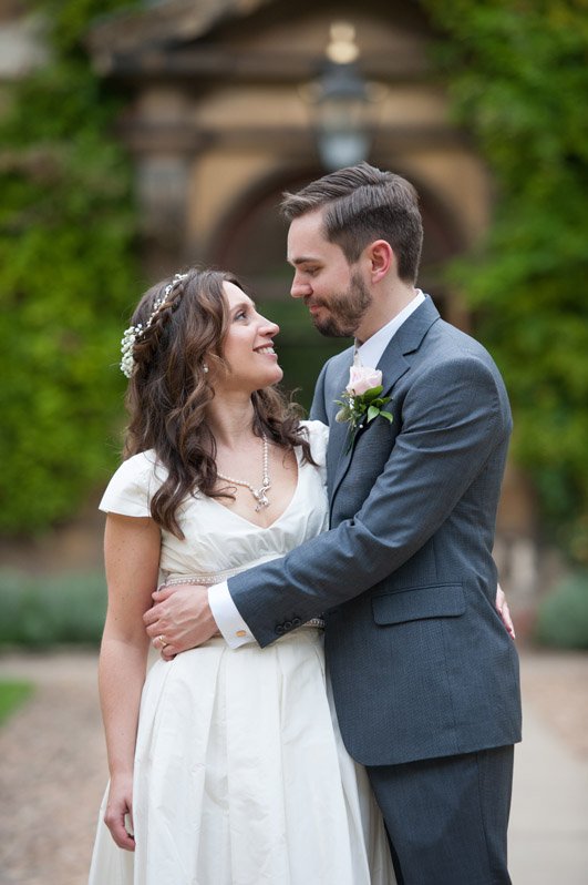 Wedding couple portrait with a romantic Cambridge backdrop