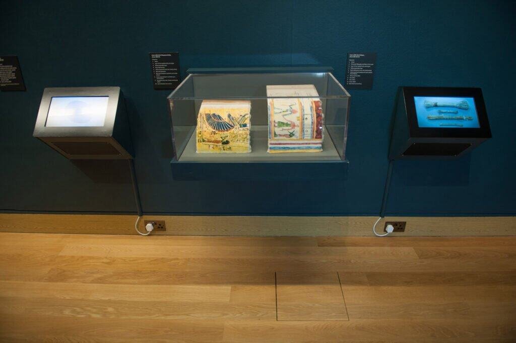 Commercial photography tufflex05